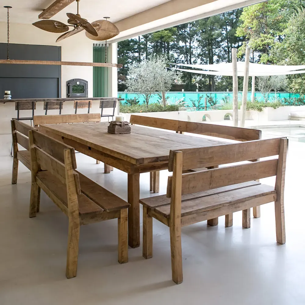 A porch with a seamless microcement floor