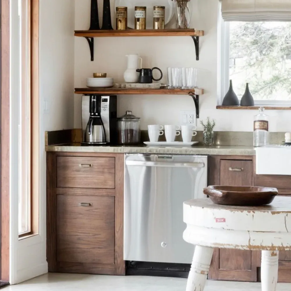 A kitchen worktop finished in microcement