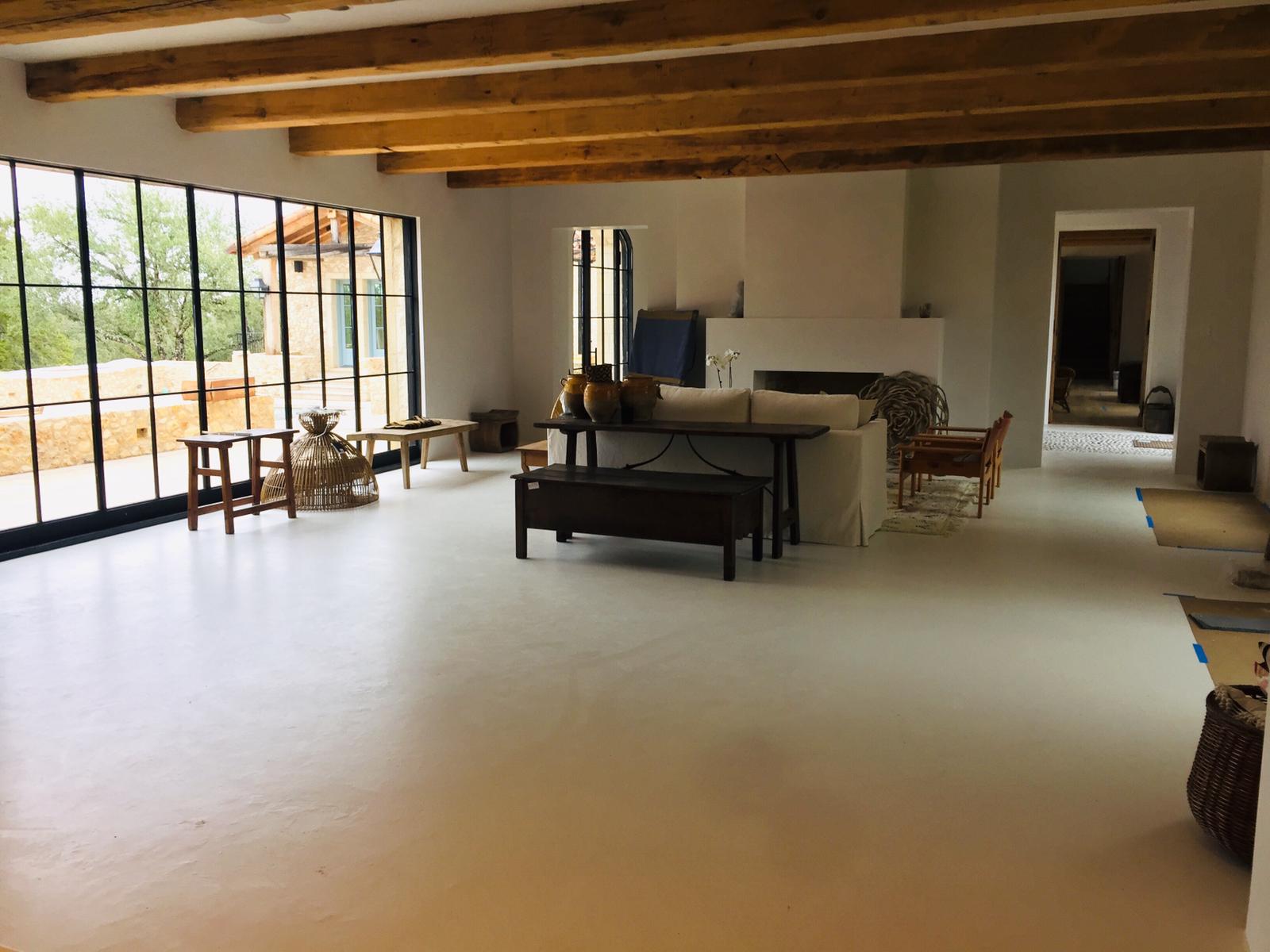 remodelacion-microcemento-baxab-casa-piso-suelo-color-blanco-españa-8